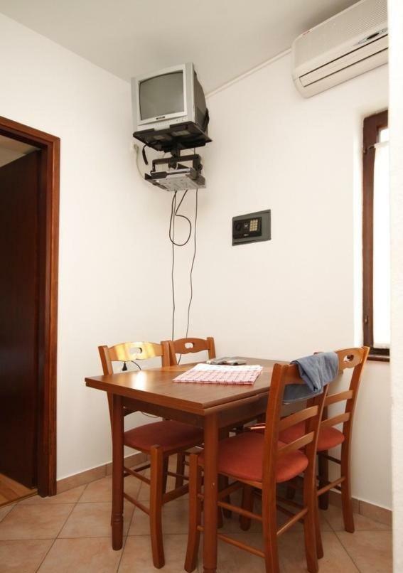 Apartment Radovan Porec Luaran gambar